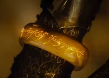 The One Ring on Saurons Finger